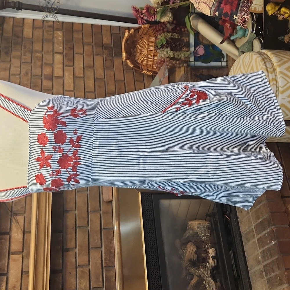 Ariat Mini Dress Size Medium Blue White Stripes Red Floral Embroidered Accents